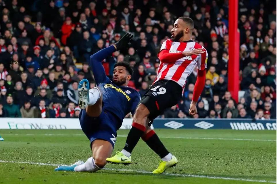  道格拉斯路易斯点射维拉客场击败布伦特福德